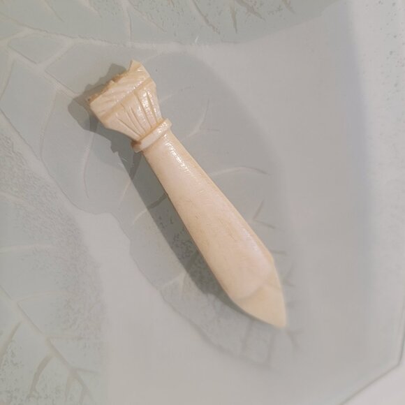 Vintage Letter Opener Artistic Hand-Carved Letter Opener - Picture 5 of 5